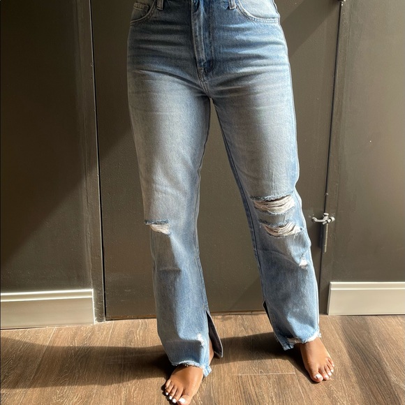 Distressed high waist denim with side slit - Picture 5 of 5